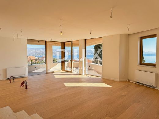 아파트 / Opatija, Grad Opatija