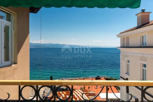 Appartamento a Abbazia, Grad Opatija