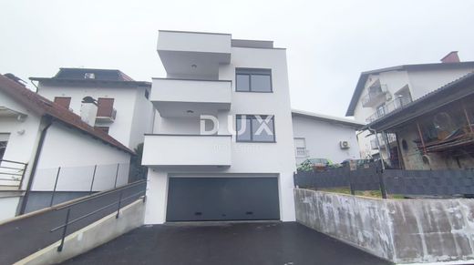 Apartment / Etagenwohnung in Maksimir, Grad Zagreb