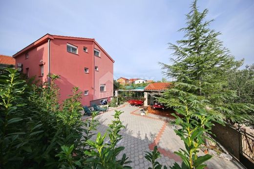 Luxury home in Pirovac, Sibenik-Knin