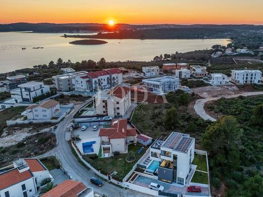 Maison de luxe à Medulin, Istria