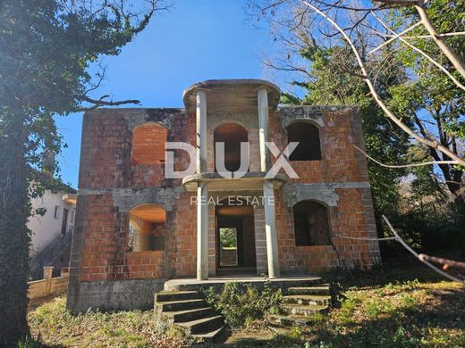 Luxury home in Opatija, Grad Opatija