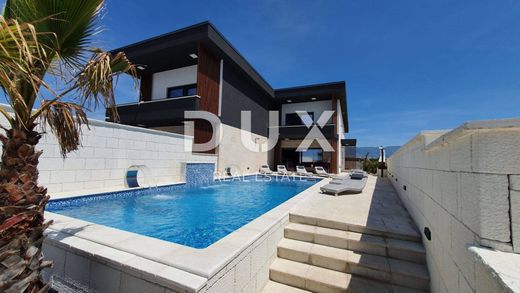 Luxury home in Novalja, Lika-Senj