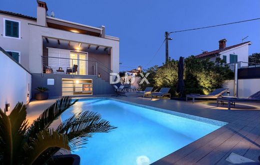 豪宅  Labin, Grad Labin