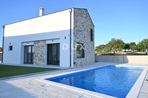 Casa de lujo en Poličnik, Zadar