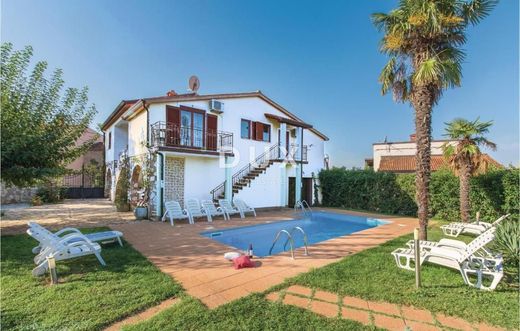 Casa di lusso a Parenzo, Grad Poreč