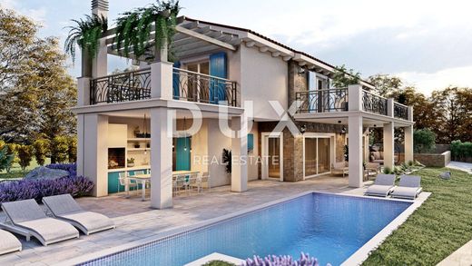 Casa di lusso a Albona, Grad Labin