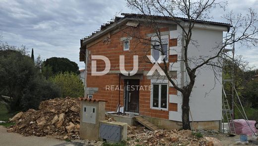 豪宅  Marčana, Istria