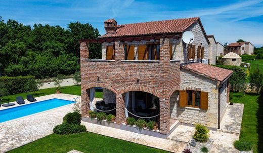 Casa di lusso a Svetvinčenat, Istria