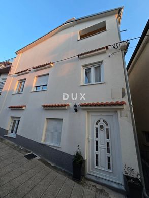 Maison de luxe à Crikvenica, Grad Crikvenica