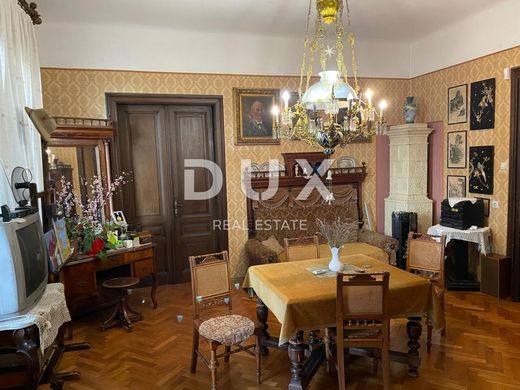 Apartment / Etagenwohnung in Rijeka, Primorsko-Goranska