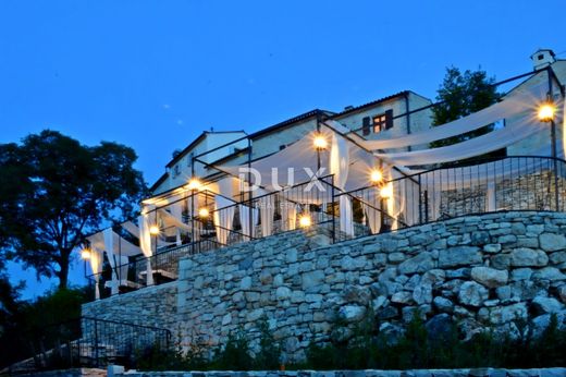 Luxus-Haus in Buje, Grad Buje