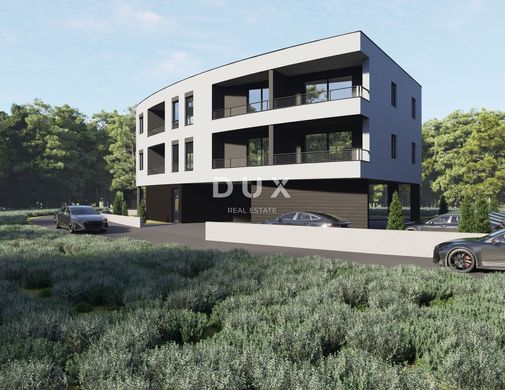 地皮  普拉, Grad Pula