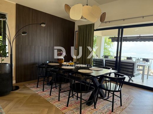 Luxury home in Lovran, Primorsko-Goranska