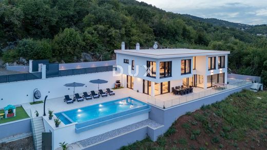 Luxury home in Matulji, Primorsko-Goranska