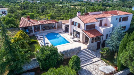 Luxury home in Marčana, Istria