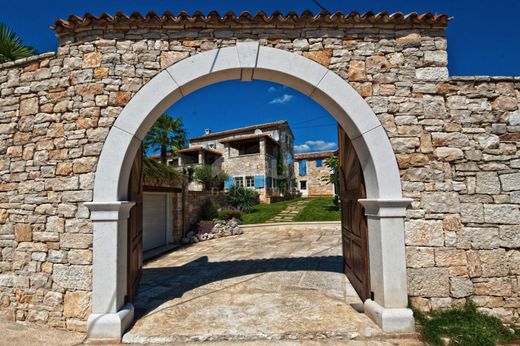 Maison de luxe à Tinjan, Istria