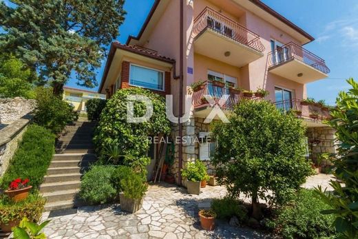 Πολυτελή κατοικία σε Novi Vinodolski, Primorsko-Goranska