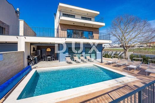 Medulin, Istriaの高級住宅