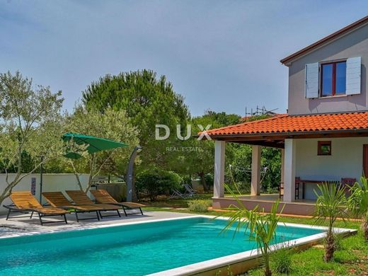 Luxury home in Marčana, Istria