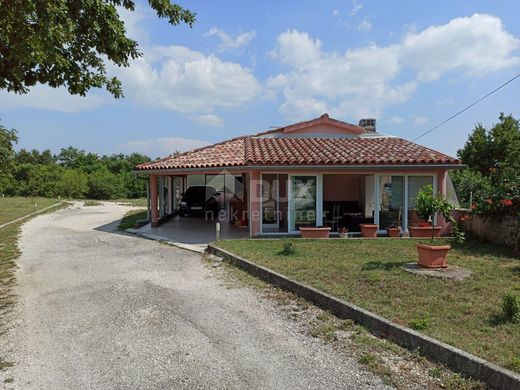 Maison de luxe à Marčana, Istria
