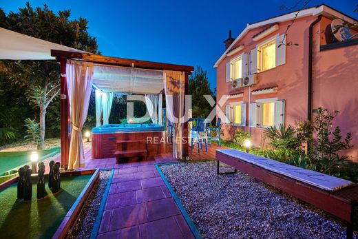 Luksusowy dom w Umag, Grad Umag