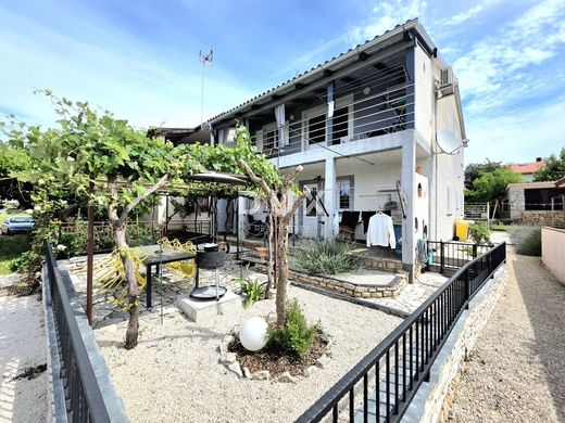 Luxury home in Fažana, Fažana-Fasana