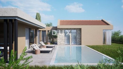 Lüks ev Buje, Grad Buje