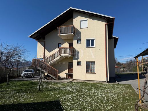 Casa di lusso a Viškovo, Primorsko-Goranska