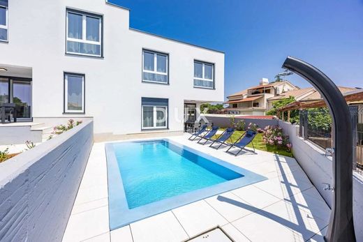 Luxus-Haus in Medulin, Istria