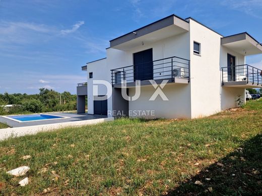 Maison de luxe à Labin, Grad Labin