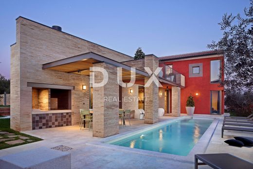 Luxe woning in Fažana, Fažana-Fasana