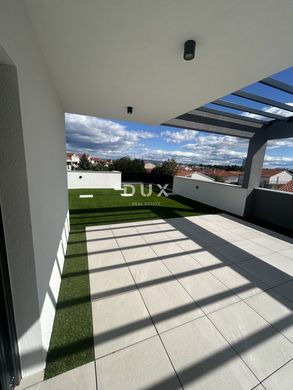 Daire Vodice, Sibenik-Knin