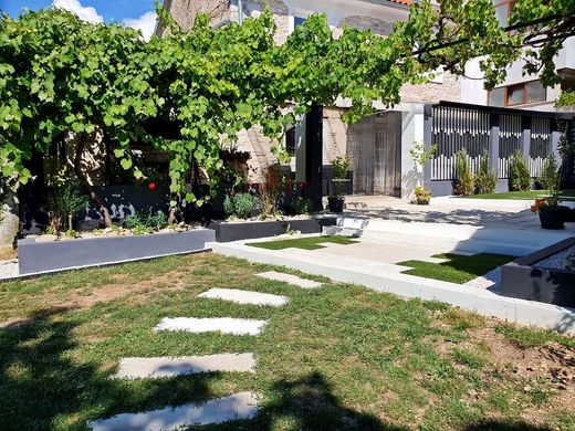 Luxury home for sale in Žminj
