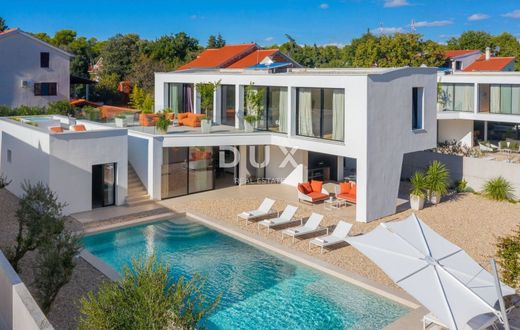Luxury home in Pakoštane, Zadar