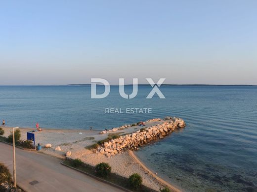 Квартира, Kolan, Zadar