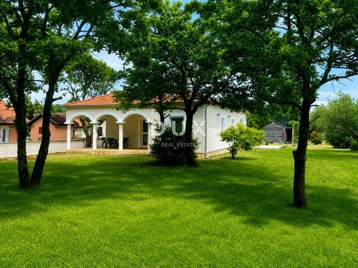 Casa di lusso a Marčana, Istria