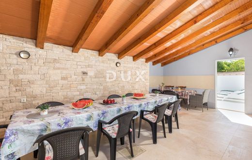 호화 저택 / Medulin, Istria