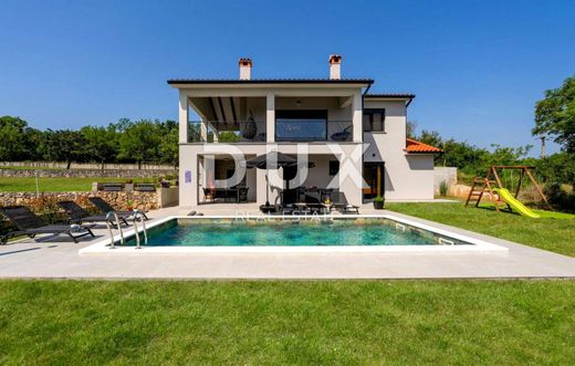 Maison de luxe à Labin, Grad Labin