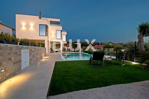 Casa de lujo en Novalja, Lika-Senj