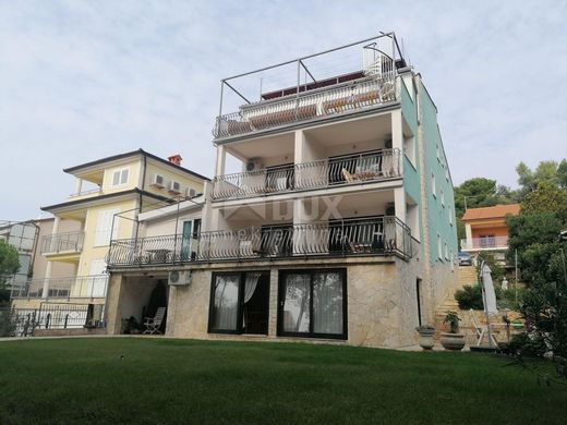 Maison de luxe à Rovinj, Grad Rovinj