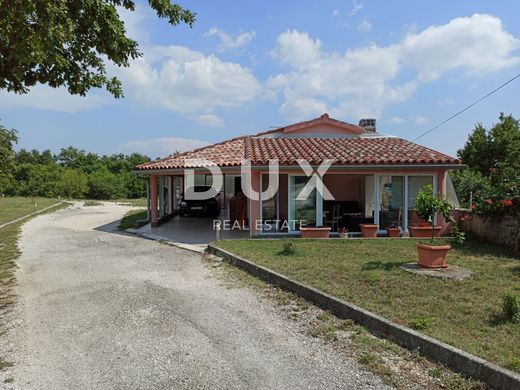 Элитный дом, Marčana, Istria