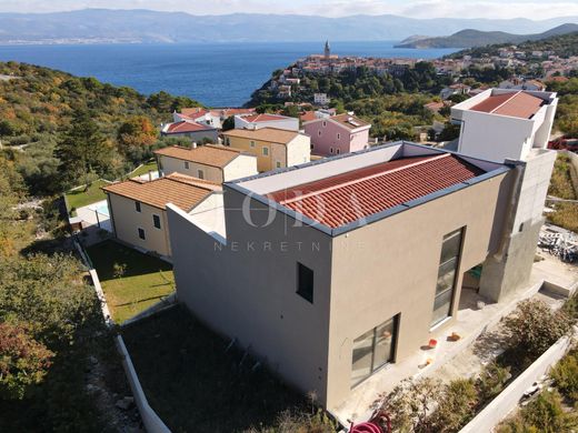 Casa di lusso a Vrbnik, Primorsko-Goranska