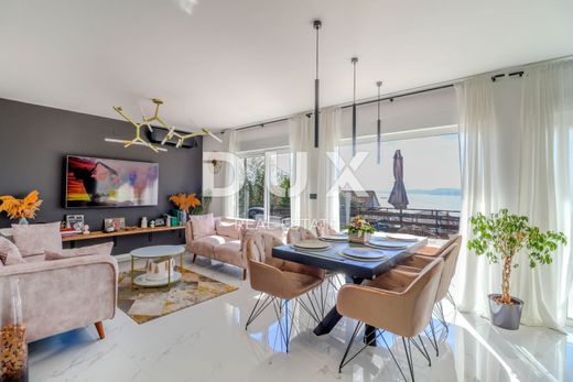 Casa de luxo - Rijeka, Primorsko-Goranska