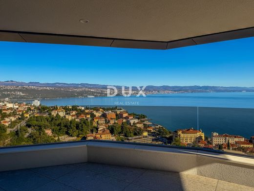 Appartamento a Abbazia, Grad Opatija