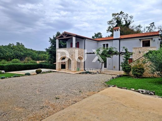 Luxe woning in Sveti Lovreč, Istria