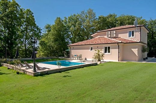 Luxury home in Tinjan, Istria