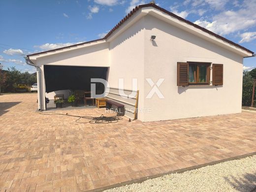 Casa de lujo en Ližnjan, Ližnjan-Lisignano