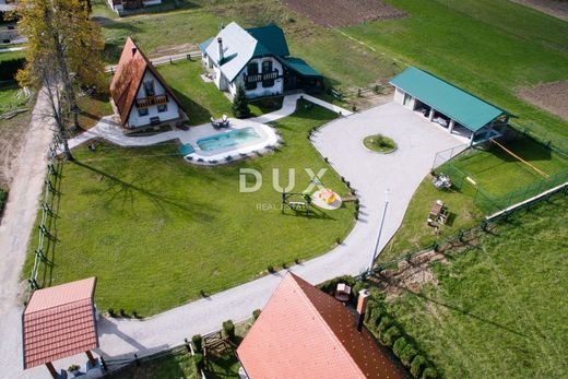 Maison de luxe à Ogulin, Grad Ogulin