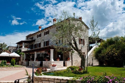 Kanfanar, Istriaの高級住宅